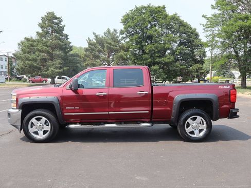 Used 2015 Chevrolet Silverado 2500 LTZ w/ Duramax Plus Package AWD/4WD image 10