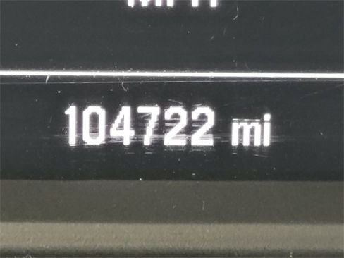 Used 2023 Chevrolet Traverse LT image 23