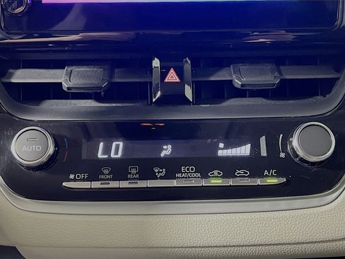 Used 2023 Toyota Corolla LE image 26