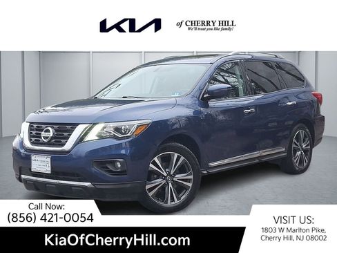 Used 2020 Nissan Pathfinder Platinum image 1