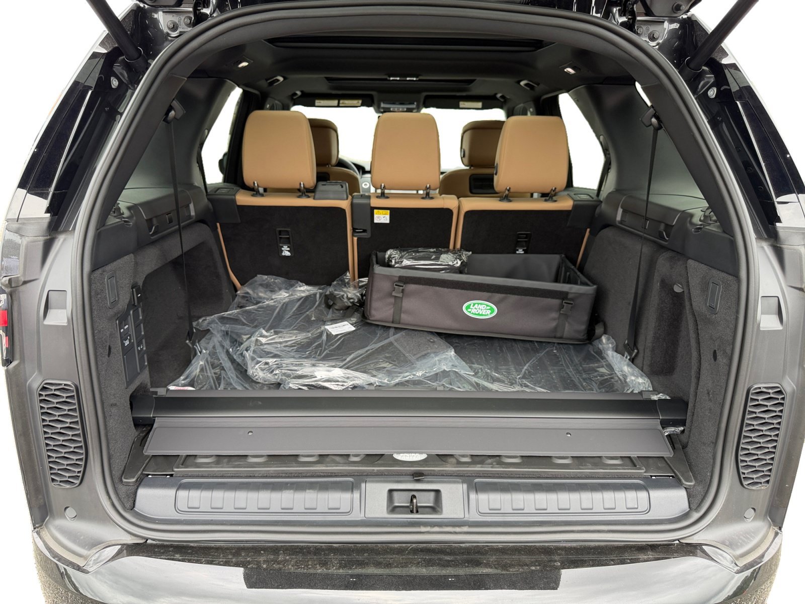New 2026 Land Rover Discovery Dynamic SE AWD/4WD image 25