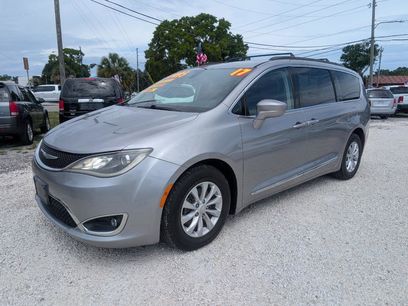 Used 2017 Chrysler Pacifica Touring-L
