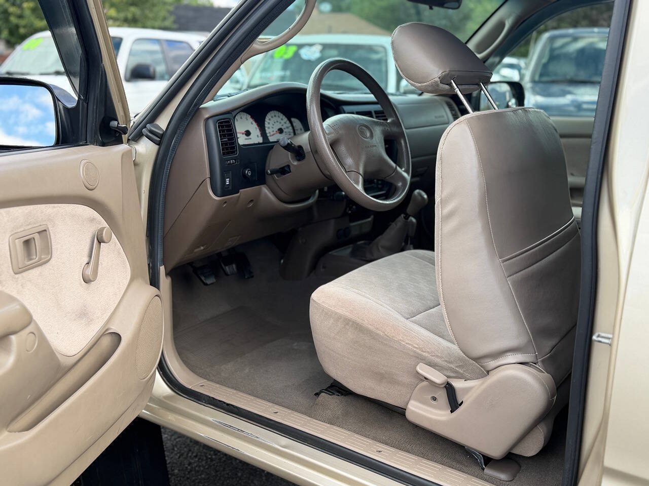 Used 2004 Toyota Tacoma 4x4 Xtracab image 27