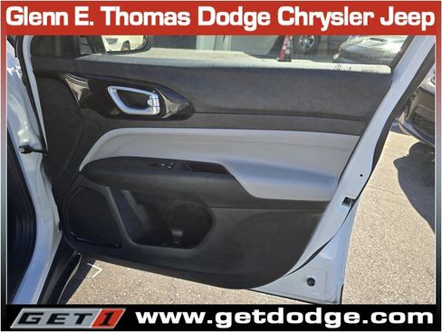 Certified 2023 Jeep Compass Limited image 34