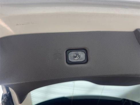 Used 2022 Lincoln Nautilus Reserve image 82