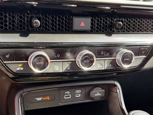 Certified 2025 Honda CR-V EX-L image 28