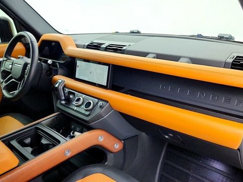 Used 2023 Land Rover Defender 110 X-Dynamic SE AWD/4WD image 26