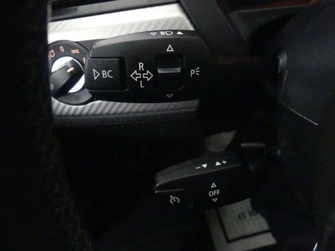 Used 2015 BMW Z4 sDrive35is RWD image 26