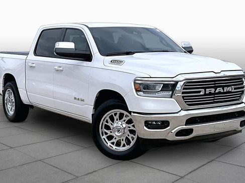 Used 2023 RAM 1500 Laramie AWD/4WD image 4