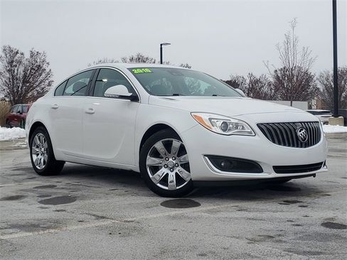 Used 2016 Buick Regal Premium w/ Driver Confidence Package #1 image 33