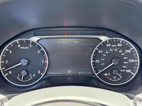 Used 2024 Nissan Altima 2.5 SV FWD image 23