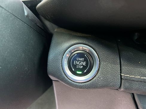 Used 2023 Buick Envision Essence AWD/4WD image 19