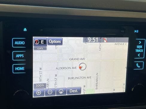 Used 2019 Toyota Tacoma TRD Off-Road w/ TRD Premium Off Road Package image 18