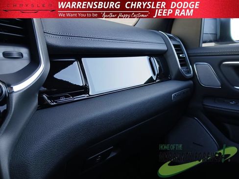 New 2026 RAM 1500 Laramie AWD/4WD image 25