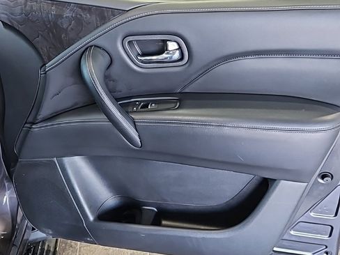 Used 2024 INFINITI QX80 Luxe image 11