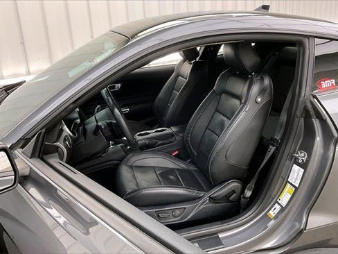 Used 2021 Ford Mustang GT Premium w/ Equipment Group 401A image 8