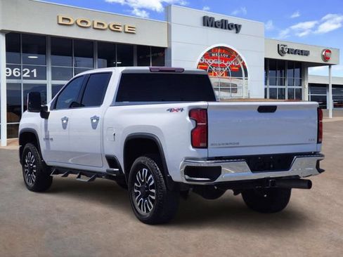Used 2024 Chevrolet Silverado 2500 LTZ AWD/4WD image 3
