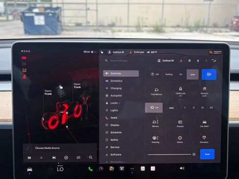 Used 2023 Tesla Model Y AWD image 24