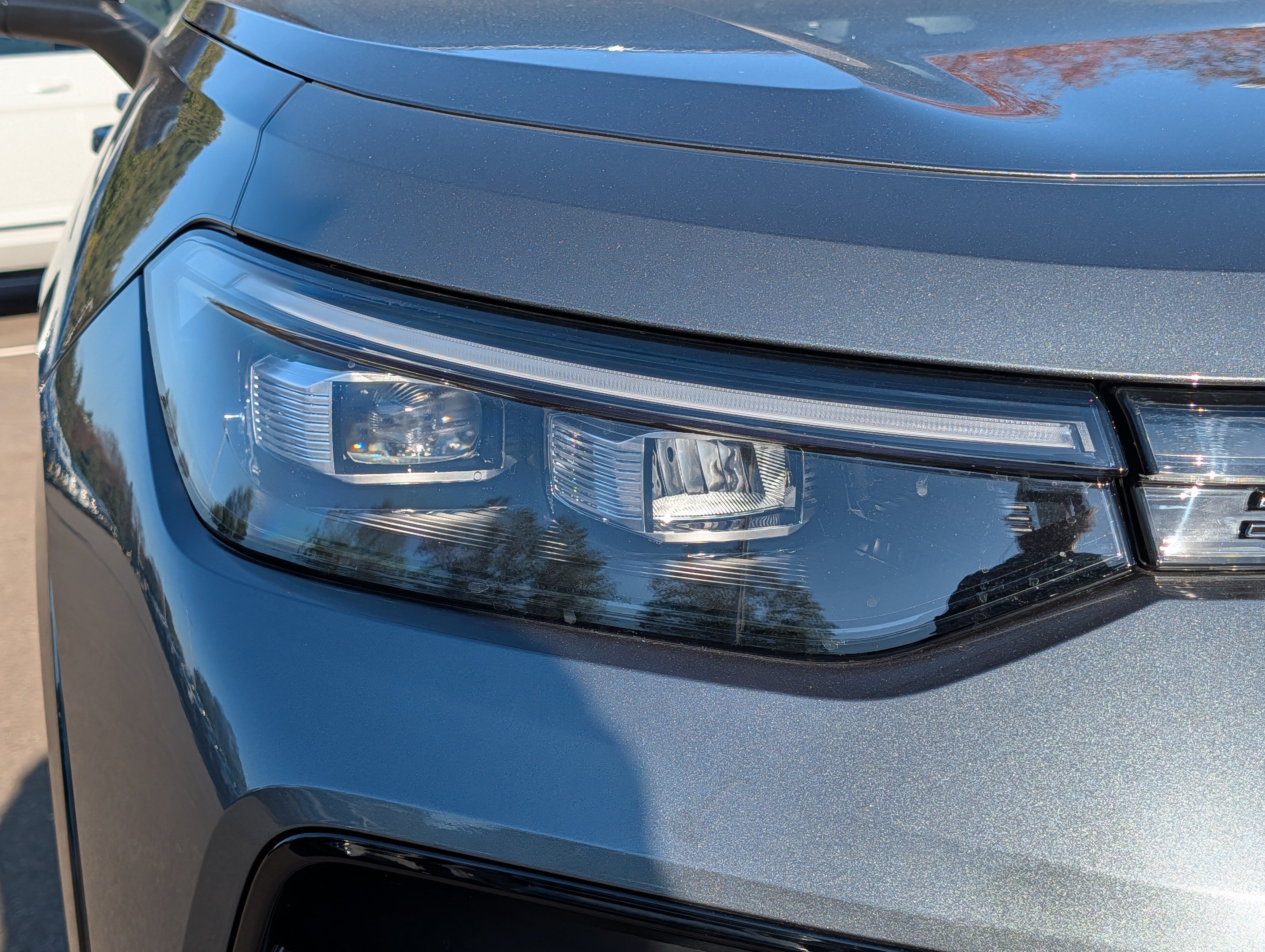 Certified 2026 Volkswagen Tiguan SE R-Line AWD/4WD image 14