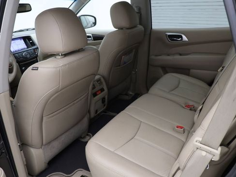 Used 2015 Nissan Pathfinder SL w/ SL Premium Package image 12