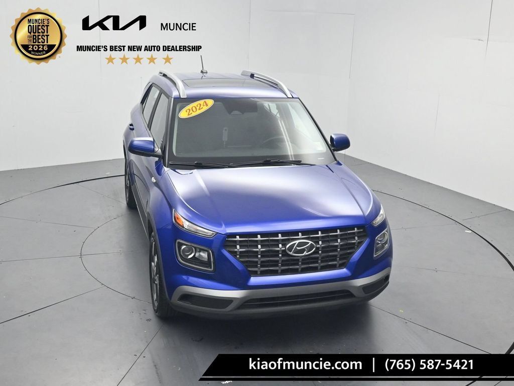 Used 2024 Hyundai Venue SEL FWD image 43
