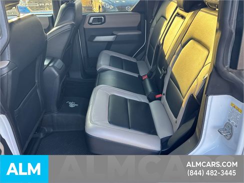 Used 2023 Ford Bronco Wildtrak image 25