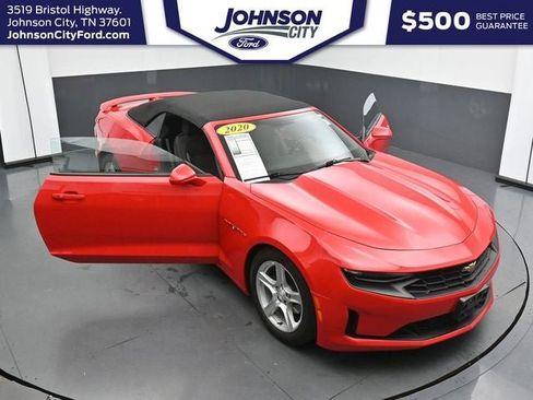 Used 2020 Chevrolet Camaro LT RWD image 32