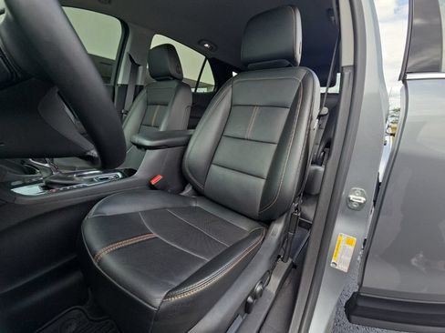 Used 2024 Chevrolet Equinox Premier FWD image 27