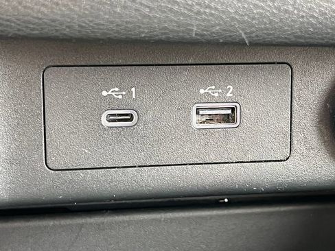 Used 2023 Nissan Rogue SV image 25