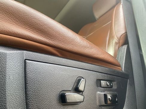 Used 2016 RAM 1500 Laramie Longhorn w/ Convenience Group image 18