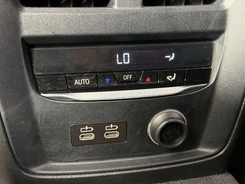 Used 2019 BMW 330i Sedan w/ Convenience Package RWD image 20