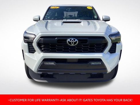Used 2024 Toyota Tacoma TRD Sport image 2