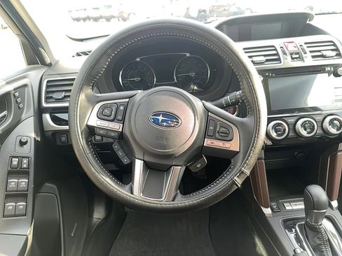 Used 2018 Subaru Forester 2.5i Touring w/ Popular Package #3B image 15