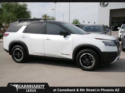 Used 2025 Nissan Pathfinder Rock Creek AWD/4WD image 13