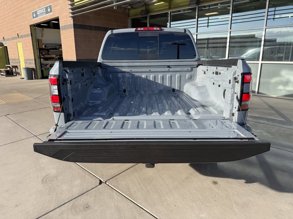 Used 2024 Nissan Frontier PRO-4X w/ Off-Road Protection Package AWD/4WD image 35