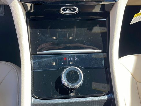 New 2026 Jeep Grand Cherokee Limited RWD image 19