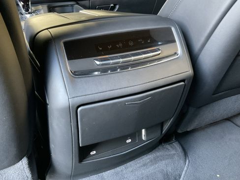 Used 2024 Cadillac Escalade Sport AWD/4WD image 44