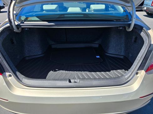 Used 2018 Honda Accord EX-L image 5