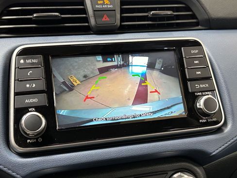 Used 2025 Nissan Versa SV FWD image 22