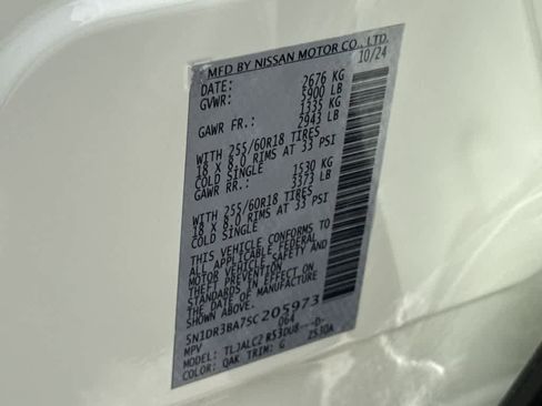 Used 2025 Nissan Pathfinder SV image 29