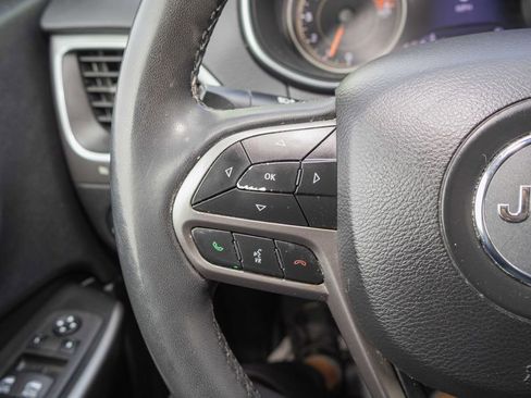 Used 2022 Jeep Cherokee Latitude Lux w/ Mopar Interior Package image 15