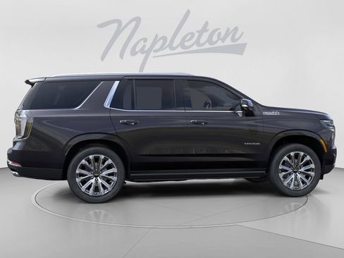 New 2026 Chevrolet Tahoe High Country AWD/4WD image 7