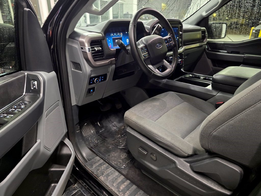 Used 2025 Ford F150 XLT w/ Equipment Group 301A Standard AWD/4WD image 18