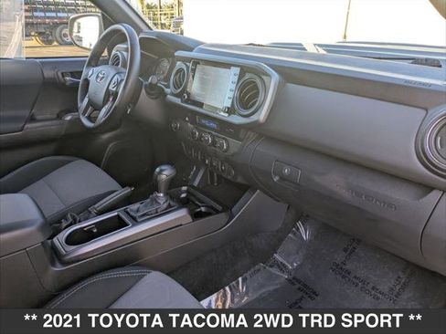 Used 2021 Toyota Tacoma TRD Sport w/ Technology Package image 21
