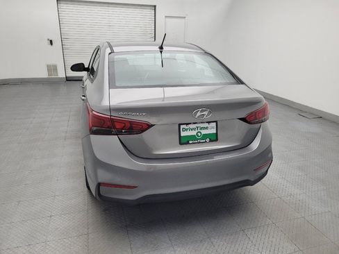 Used 2021 Hyundai Accent SE FWD image 6