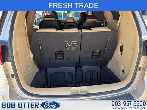 Used 2016 Kia Sedona EX image 6