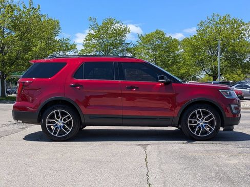Used 2016 Ford Explorer Sport w/ Equipment Group 401A AWD/4WD image 8