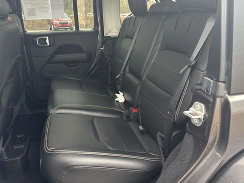 Used 2023 Jeep Wrangler Sahara w/ Cold Weather Group image 11