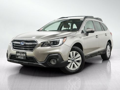 Used 2019 Subaru Outback 2.5i Premium w/ Popular Package #2 AWD/4WD image 1