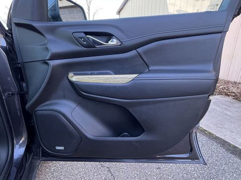 Used 2019 GMC Acadia Denali w/ Technology Package image 21